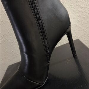 Elegant Black Women's Ankle Boots